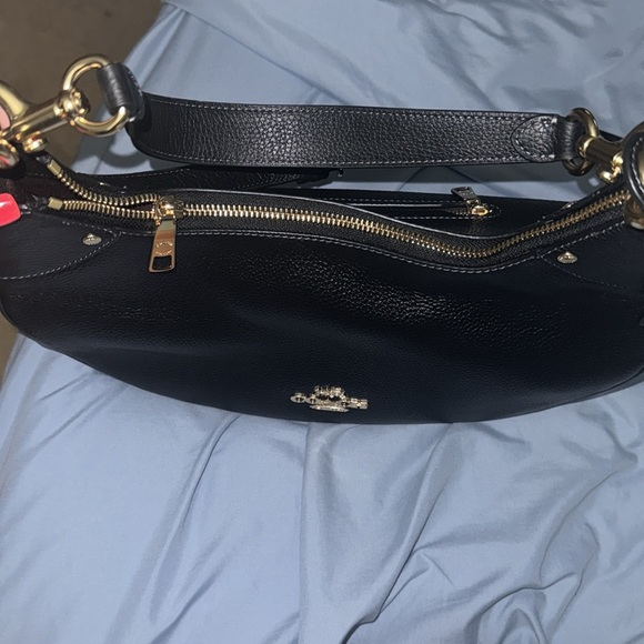 Coach - Picture 3 of 10